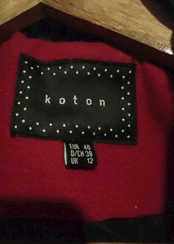 KAPÜŞONLU KIRMIZI KADIN KABAN - Görsel 4