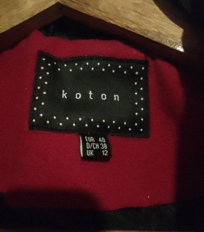 KAPÜŞONLU KIRMIZI KADIN KABAN - Görsel 4