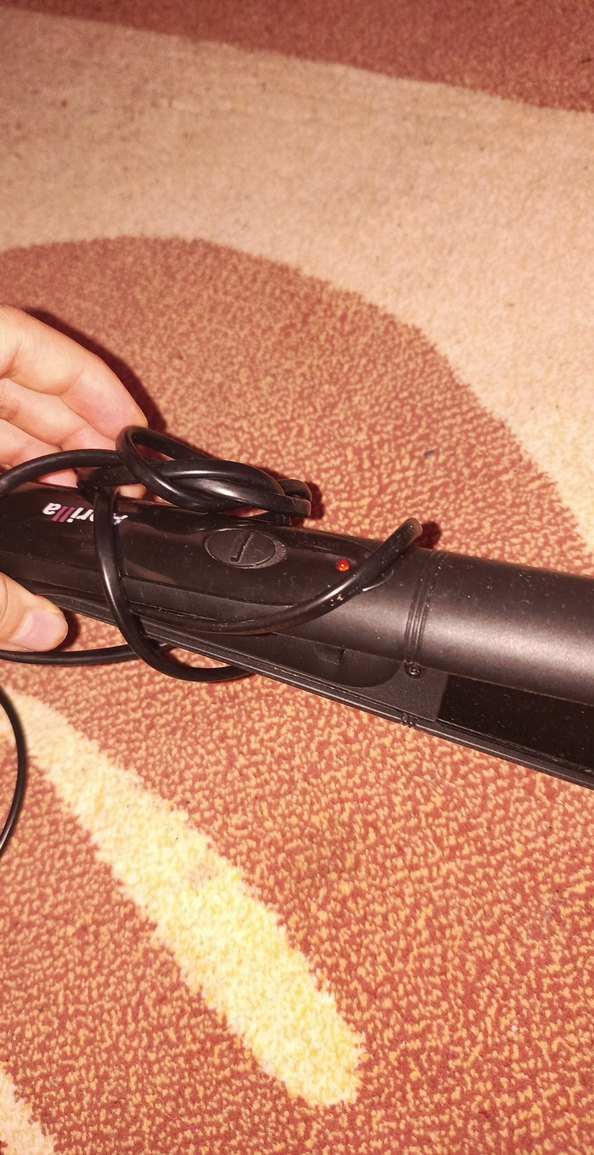 Siyah Saç Düzleştirici - Görsel 4