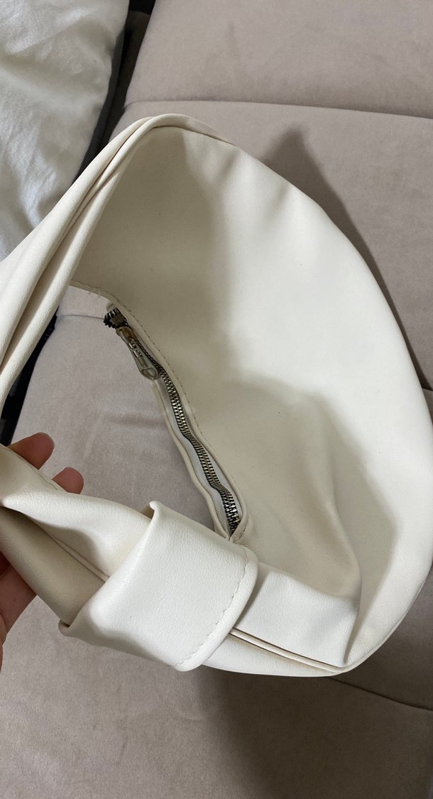 Minimalist Beyaz Kadın Çanta Fermuarlı - Görsel 2