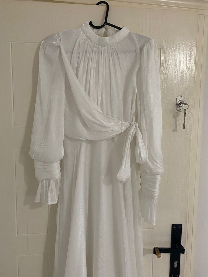 Beyaz Abiye Tesettür - Görsel 2