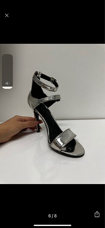 Gümüş topuklu ayakkabı - Görsel 4