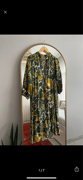 Yeşil çiçekli tesettür elbise - Görsel 6