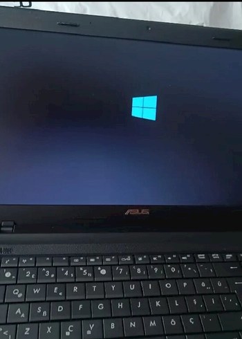 Siyah ASUS Dizüstü Bilgisayar - Görsel 3