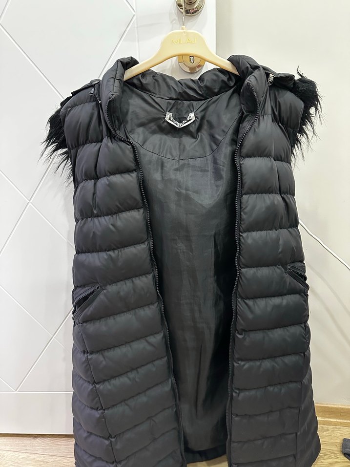 Kürk Detaylı Siyah Uzun Kadın Yelek - Görsel 3