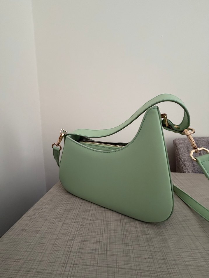 Minimalist Yeşil Deri Kadın Çanta - Görsel 3