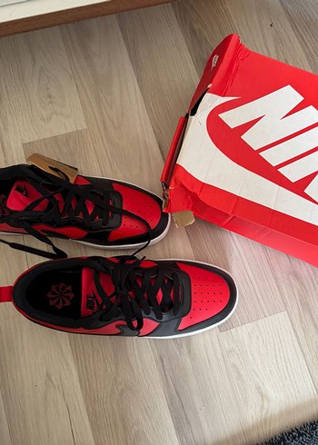 Kırmızı Siyah Bağcıklı Kadın Spor Ayakkabı - Görsel 4