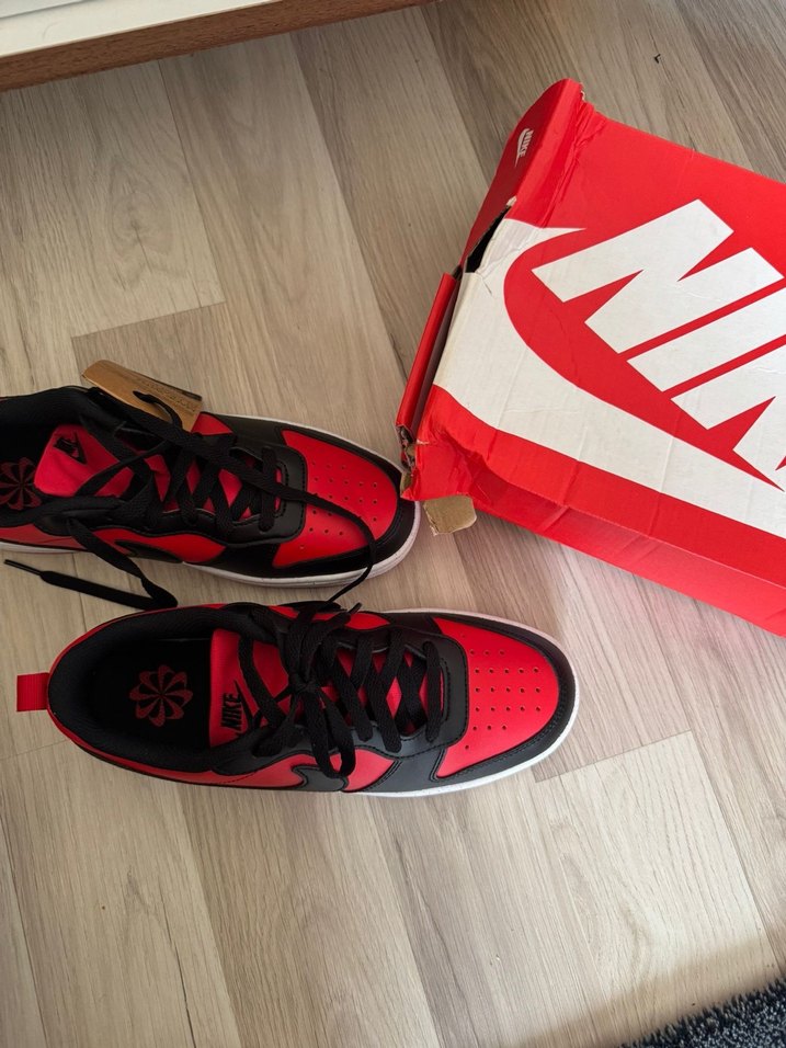 Kırmızı Siyah Bağcıklı Kadın Spor Ayakkabı - Görsel 4