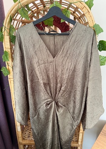 Yılan Desenli V Yakalı Uzun Keten Elbise - Görsel 3