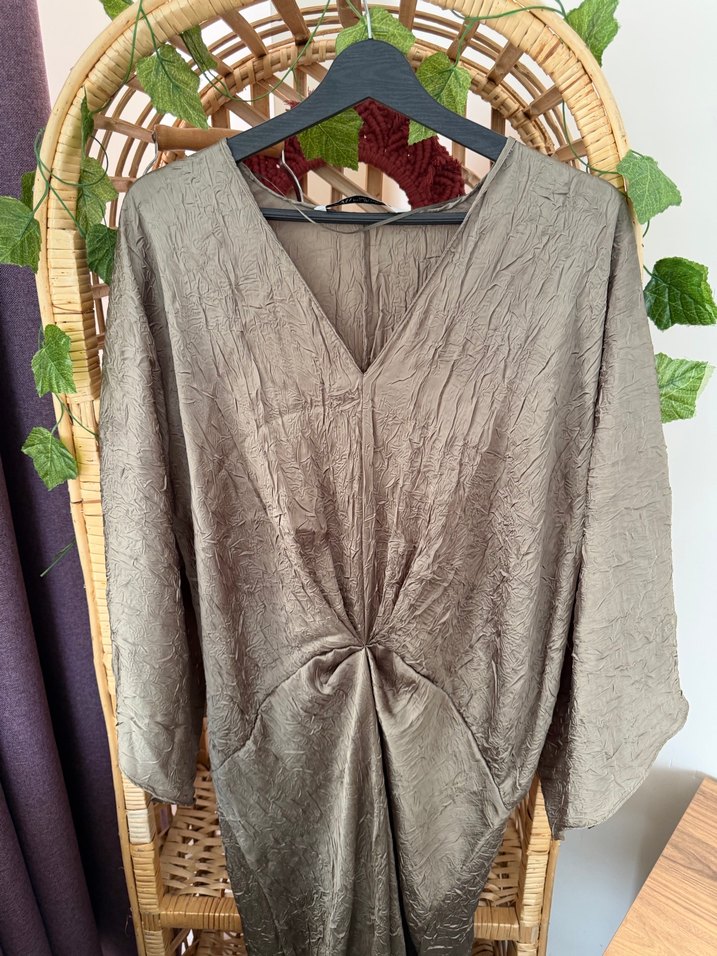 Yılan Desenli V Yakalı Uzun Keten Elbise - Görsel 3