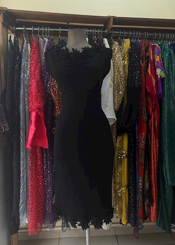 Dantel Detaylı Siyah Uzun Abiye Elbise - Görsel 2