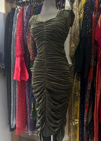 Kadife Drapeli Gotik Uzun Elbise - Görsel 3