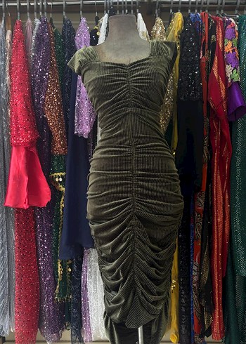 Kadife Drapeli Gotik Uzun Elbise - Görsel 4