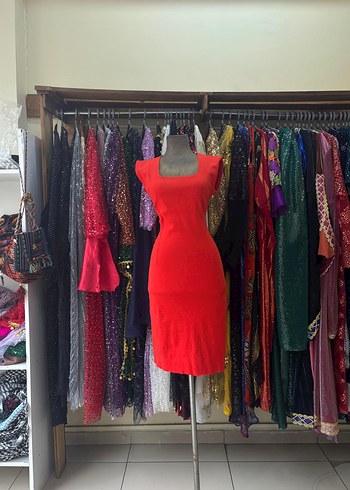 Kırmızı Kolsuz Uzun Abiye Elbise - Görsel 3