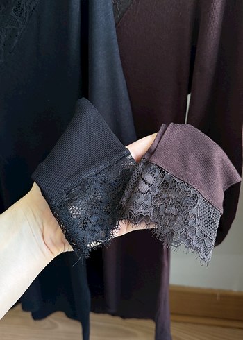 Dantel Detaylı Siyah V Yaka Bluz - Görsel 4