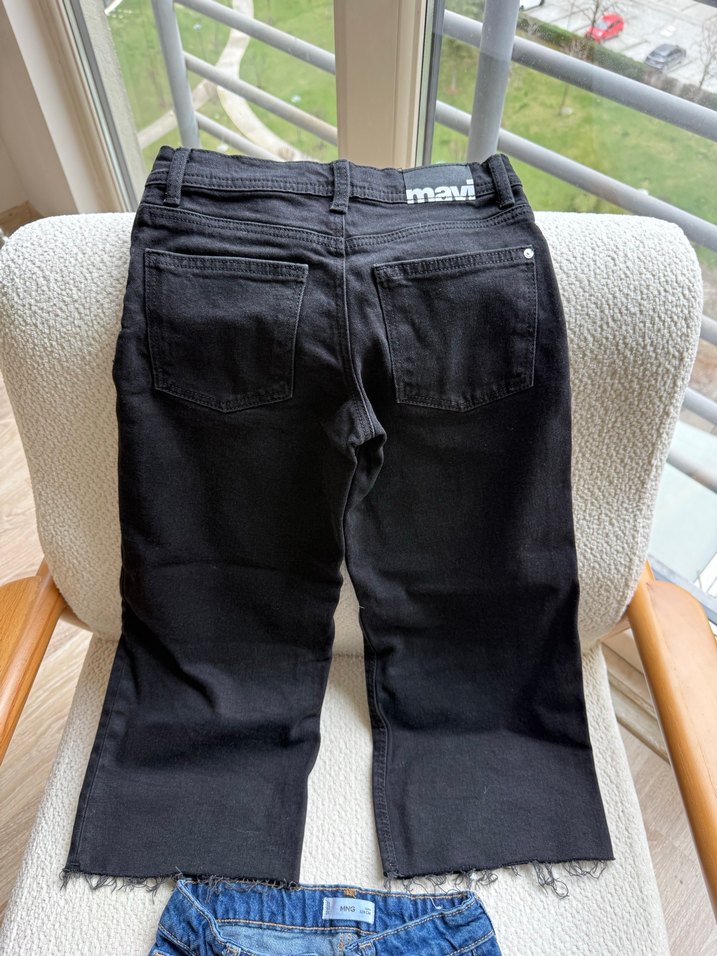 Mavi ve mango marka 2 kot LCW iki kazak 7-8-9 yaş - Görsel 2