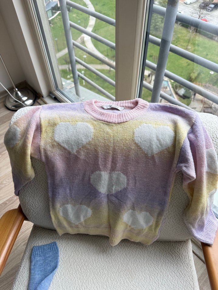 Mavi ve mango marka 2 kot LCW iki kazak 7-8-9 yaş - Görsel 5