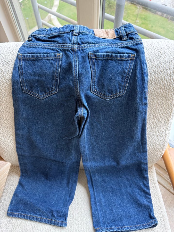 Mavi ve mango marka 2 kot LCW iki kazak 7-8-9 yaş - Görsel 4