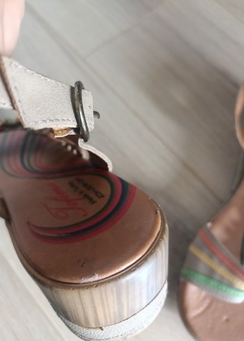 Tofima Çiçekli Çok Renkli Dolgu Topuklu Kadın Sandalet - Görsel 4