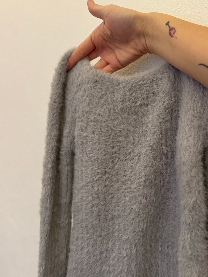 Gri Kürklü Kadın Triko Kazak - Görsel 2