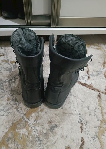 Siyah Kamuflaj Desenli Kemerli Erkek Bot - Görsel 2