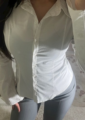 Kadın vücuda oturan volan kol gömlek - Görsel 2