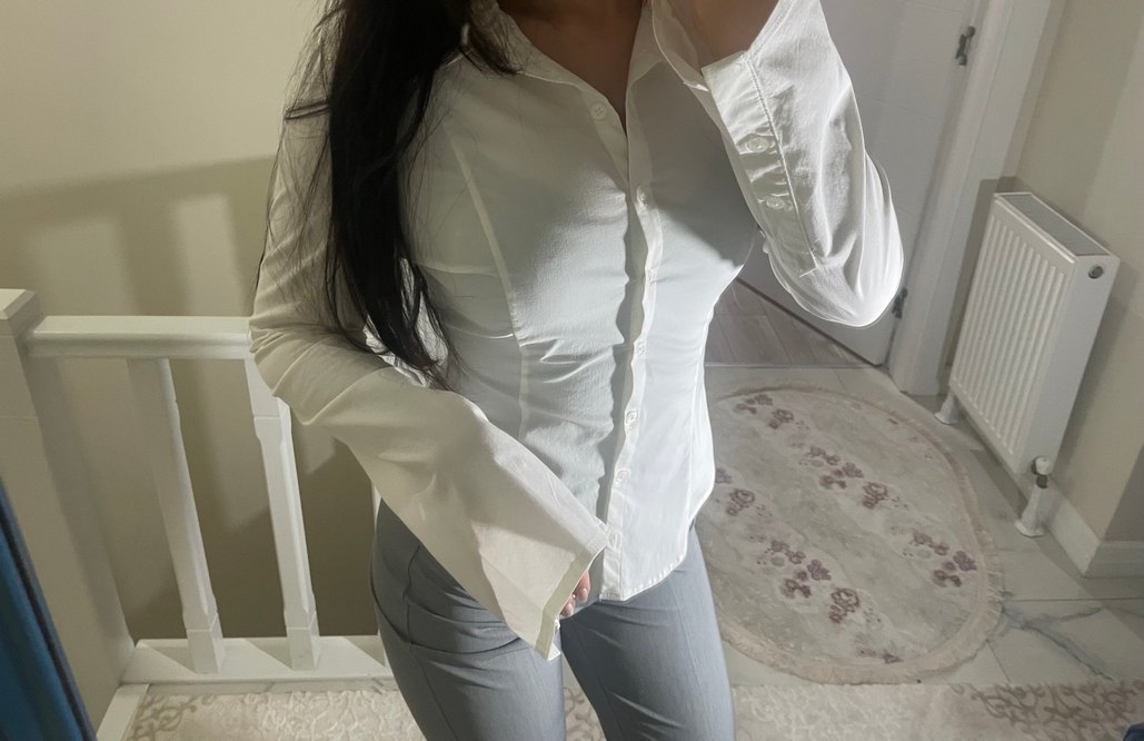 Kadın vücuda oturan volan kol gömlek - Görsel 4