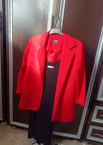 Beyaz Yaka Kemerli Kırmızı Kadın Blazer - Görsel 2