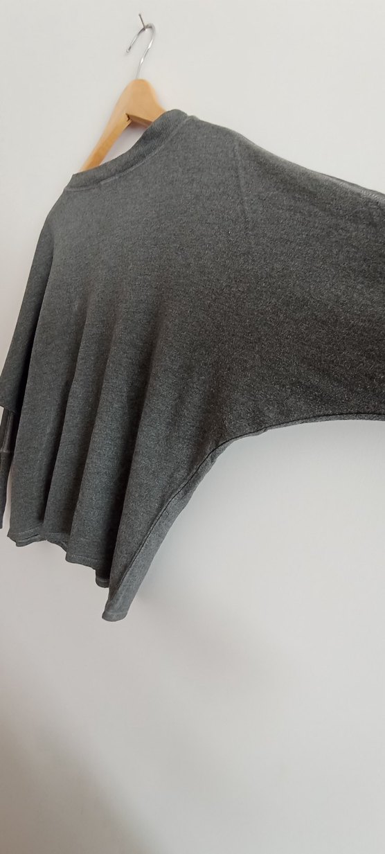 Gri V Yaka Fermuarlı Kadın Triko - Görsel 5