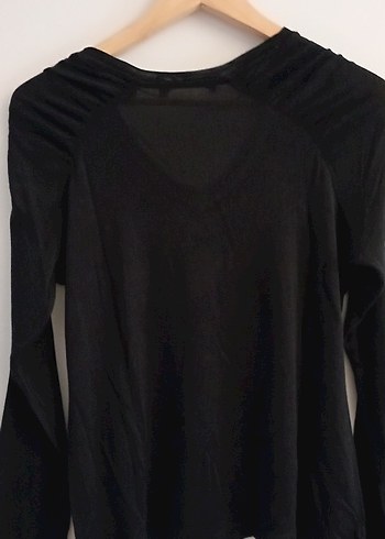 Siyah V Yakalı Uzun Kollu Bluz - Görsel 2