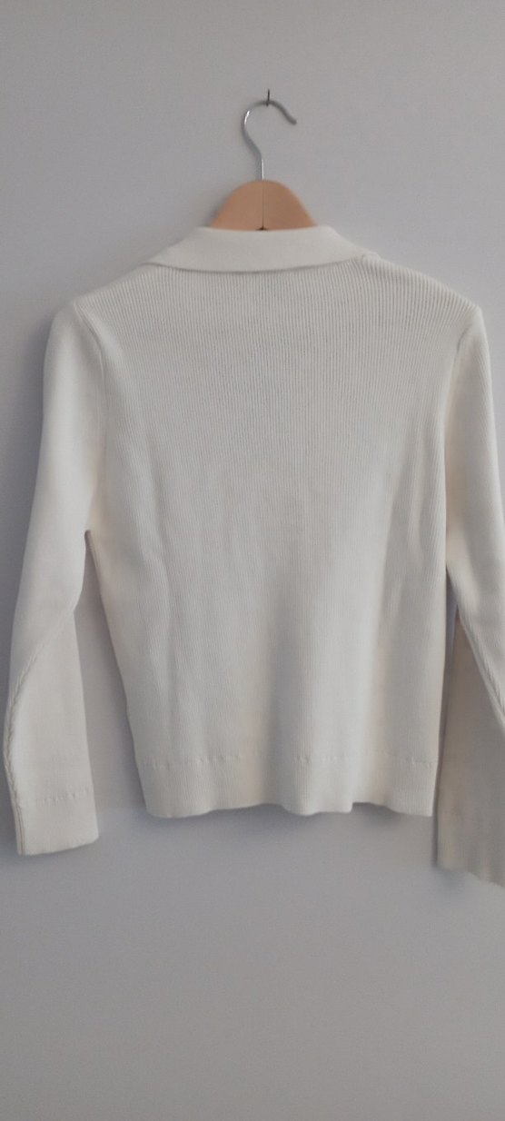 Düğmeli Beyaz Kadın Hırka - Görsel 3