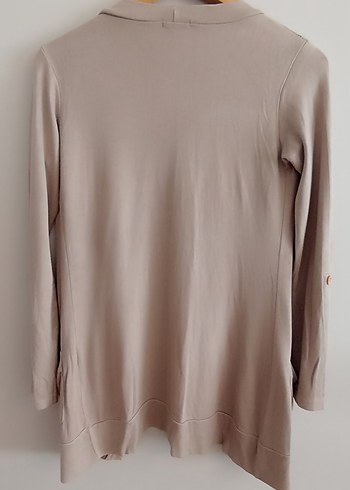 Bej Düğmeli Kadın Hırka - Görsel 3