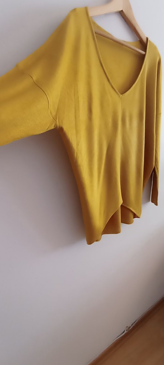 Sarı V Yaka Salaş Kadın Kazak - Görsel 3