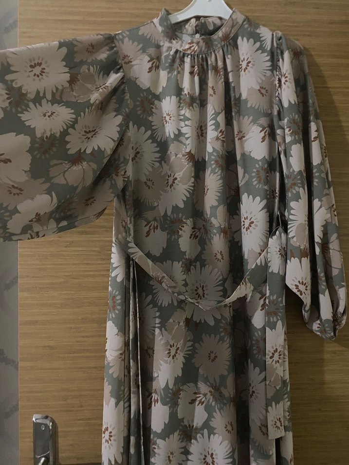 Tesettür elbise - Görsel 4