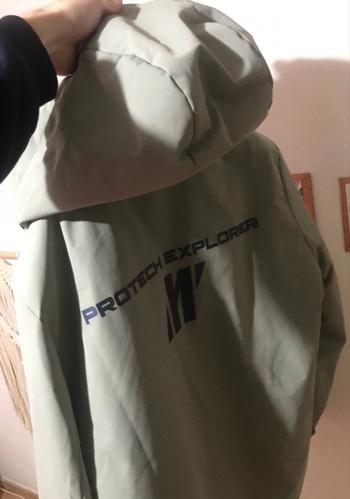 Gri Kapüşonlu Erkek Mont - Görsel 3