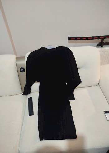 Siyah Piliseli V Yakalı Midi Elbise - Görsel 3