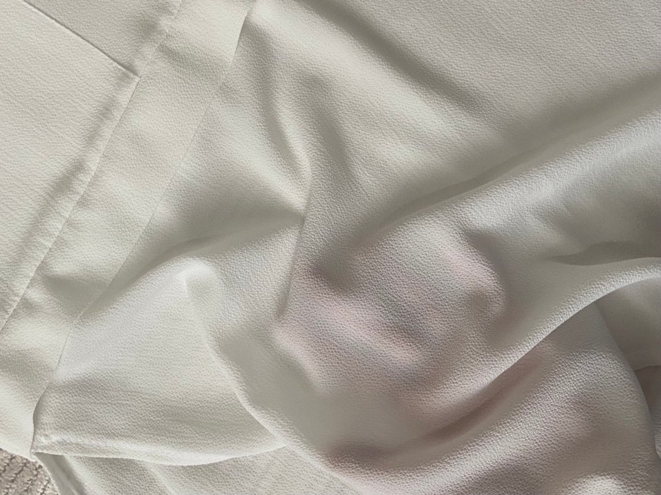 Düğmeli Beyaz Şifon İnce Uzun Kollu Kadın Gömlek - Görsel 4