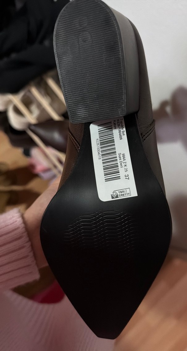 Kahverengi Deri Kadın Bot - Görsel 2