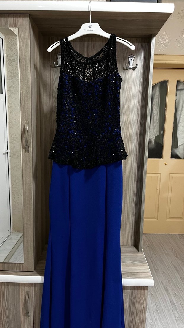 Dantelli Siyah Üst Detaylı Lacivert Uzun Abiye Elbise - Görsel 2