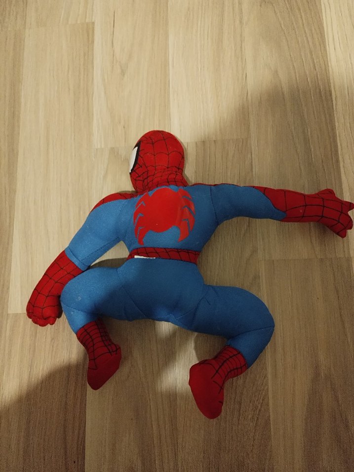 Renkli Örümcek Adam Figürü - Görsel 2