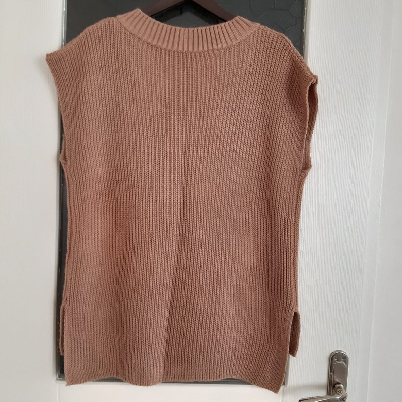 Kahverengi V Yakalı Örgü Süveter - Görsel 2