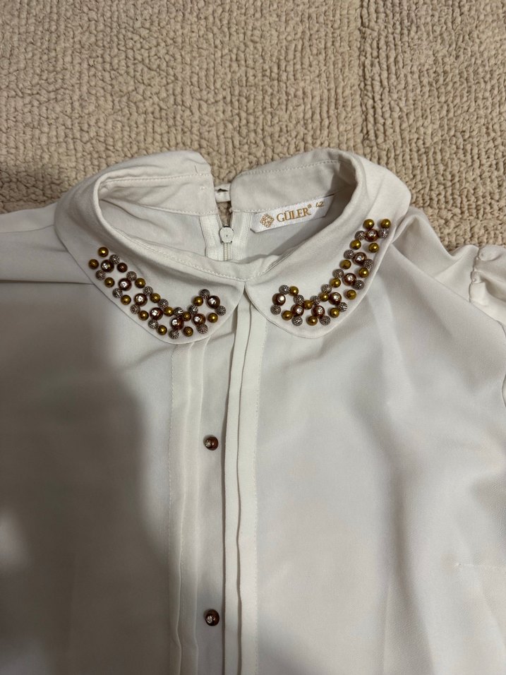 Düğmeli Yakası Taşlı Beyaz Kadın Gömlek - Görsel 2