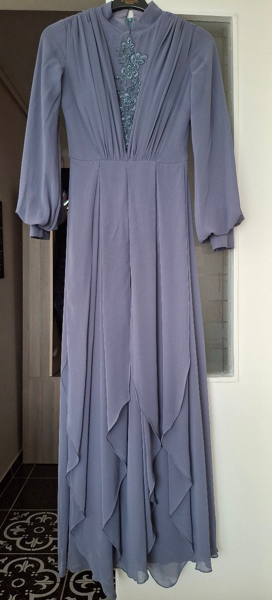 Gri Nakışlı Uzun Kollu  Elbise. - Görsel 3