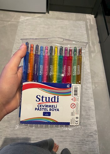 Studi Çevirmeli Pastel Boya Seti 12 Renk