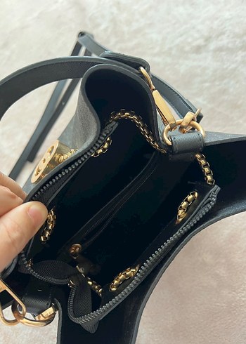 Zincir Detaylı Siyah Deri Kadın Çanta - Görsel 3