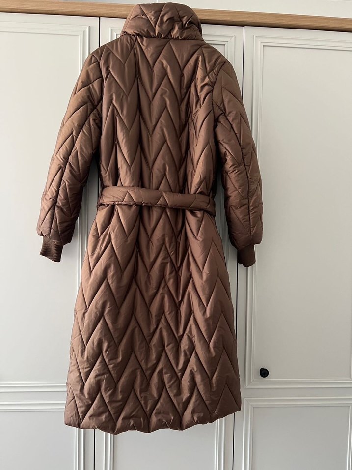 Kahverengi Kemerli Uzun Kadın Kışlık Mont - Görsel 4