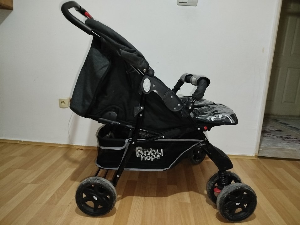 Gri ve Siyah ikiz Bebek Arabası - Görsel 3