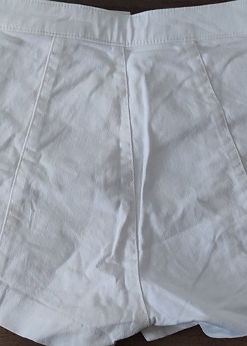 Düğmeli Beyaz  Keten Şort - Görsel 2
