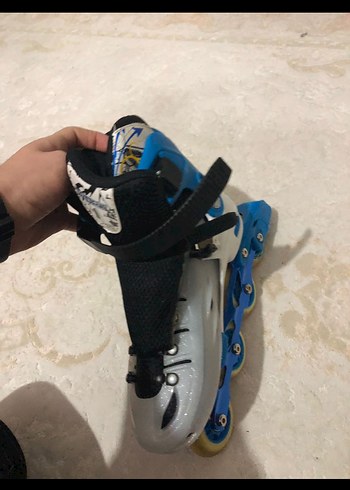 Mavi Yılan Desenli Erkek Paten - Görsel 2