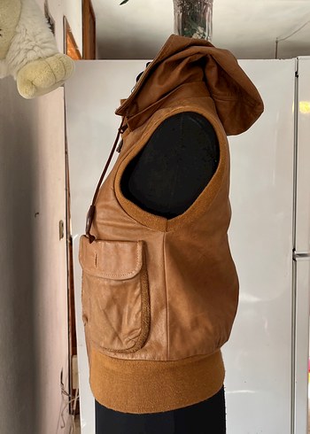 Deri Kemerli Kolsuz Midi Ceket - Görsel 3